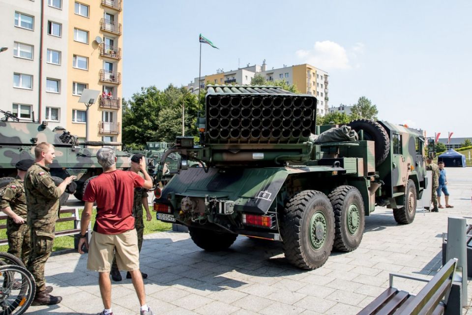 Kopiowanie i rozpowszechnianie zdjęć bez zgody autora zabronione. Wojewódzkie obchody Święta Wojska Polskiego - galeria