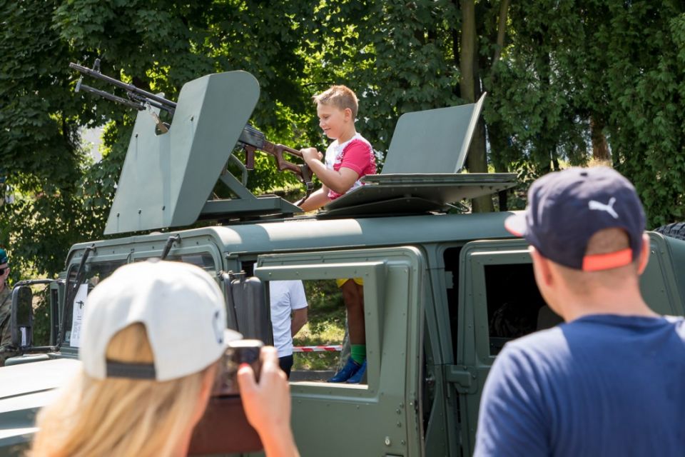 Kopiowanie i rozpowszechnianie zdjęć bez zgody autora zabronione. Wojewódzkie obchody Święta Wojska Polskiego - galeria