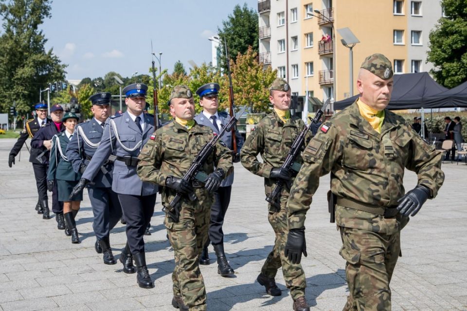 Wojewódzkie obchody Święta Wojska Polskiego - galeria