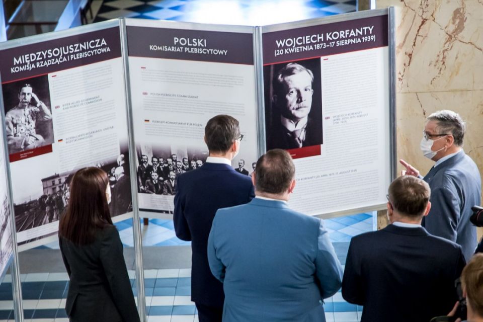 Uroczyste otwarcie wystawy poświęconej Powstaniom Śląskim - galeria