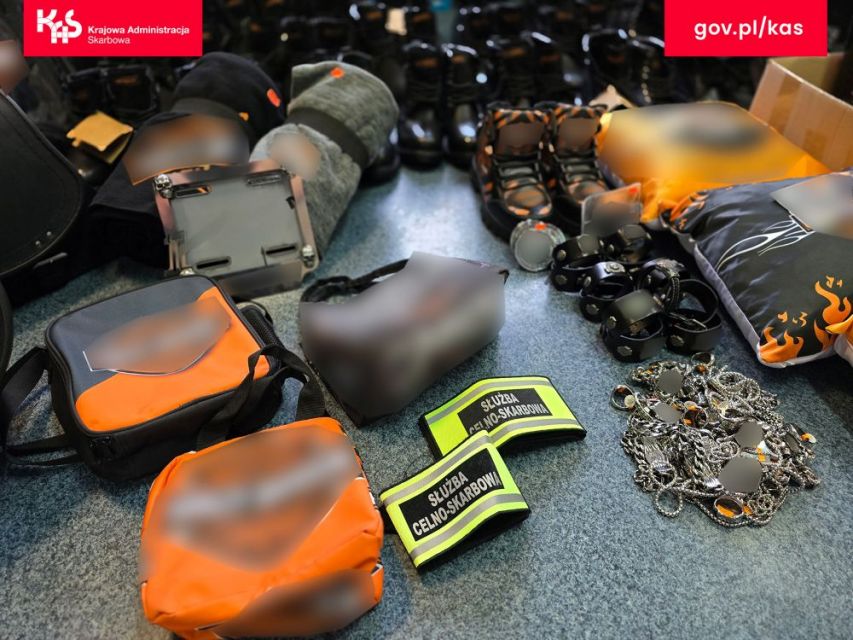 Śląska KAS zatrzymuje podrabiane towary o wartości 70 tys. zł w Częstochowie - galeria