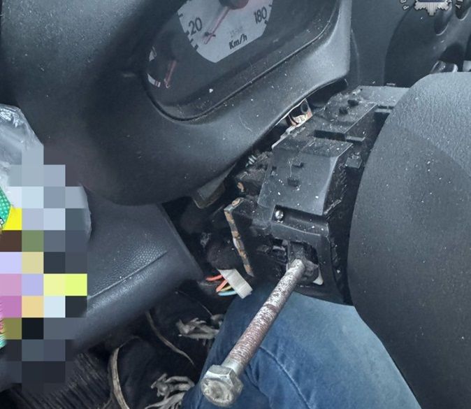 Nietrzeźwa kierująca i prowizoryczne naprawy. Szokująca kontrola policji! - galeria