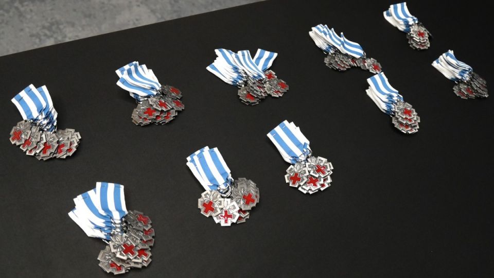 Kopiowanie i rozpowszechnianie zdjęć bez zgody autora zabronione. Śląski policjant Zasłużony dla Zdrowia Narodu - galeria