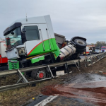 Kopiowanie i rozpowszechnianie zdjęć bez zgody autora zabronione. Zdarzenie drogowe na autostradzie A4. Występują ogromne utrudnienia! - galeria