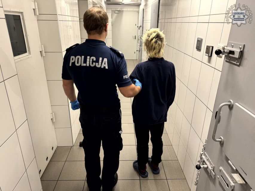 Kopiowanie i rozpowszechnianie zdjęć bez zgody autora zabronione. Śmiertelna kłótnia w Dąbrowie Górniczej. 45-latka odpowie za zabójstwo - galeria