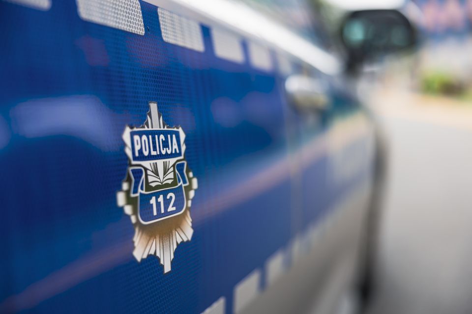 Dramatyczna interwencja na autostradzie A4. Policjanci uratowali mężczyznę w kryzysie emocjonalnym - galeria
