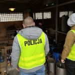Zlikwidowana nielegalna bimbrownia w powiecie żywieckim [FOTO] - galeria