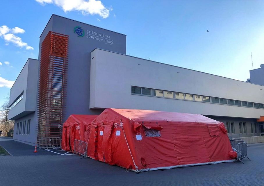 W sosnowieckim Szpitalu Miejskim potwierdzono 14 przypadków koronawirusa! - galeria
