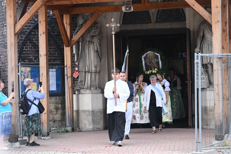 Świętochłowice: Tradycyjna procesja Bożego Ciała przeszła ulicami Lipin [ZDJĘCIA] - galeria