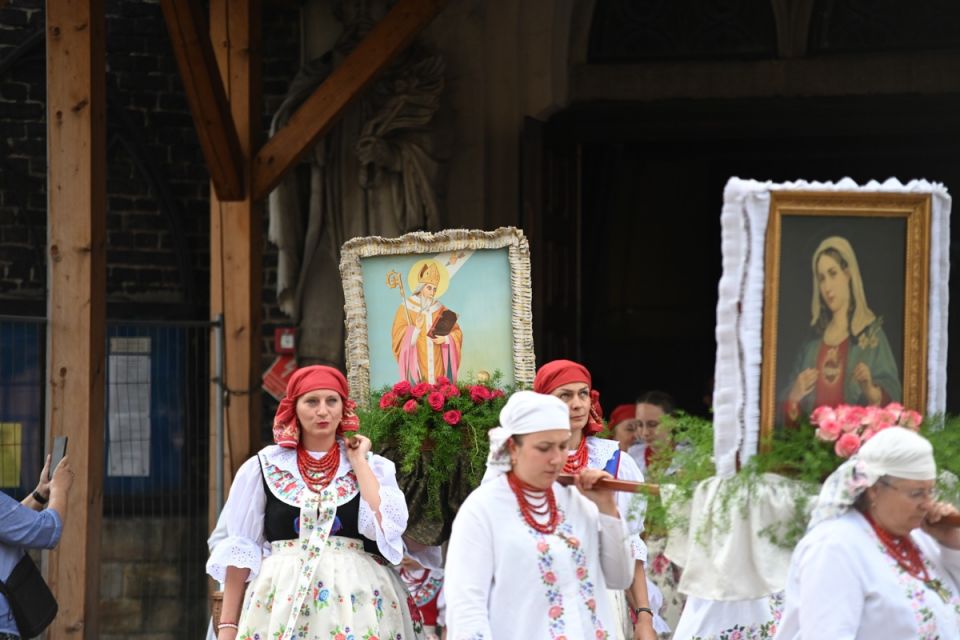 Świętochłowice: Tradycyjna procesja Bożego Ciała przeszła ulicami Lipin [ZDJĘCIA] - galeria