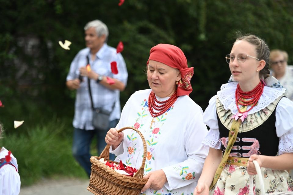 Świętochłowice: Tradycyjna procesja Bożego Ciała przeszła ulicami Lipin [ZDJĘCIA] - galeria