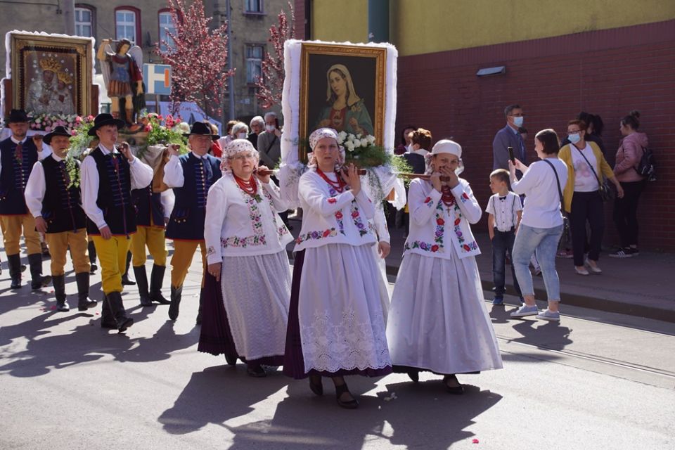 Świętochłowice: Tradycyjna procesja Bożego Ciała przeszła ulicami Lipin [ZDJĘCIA] - galeria