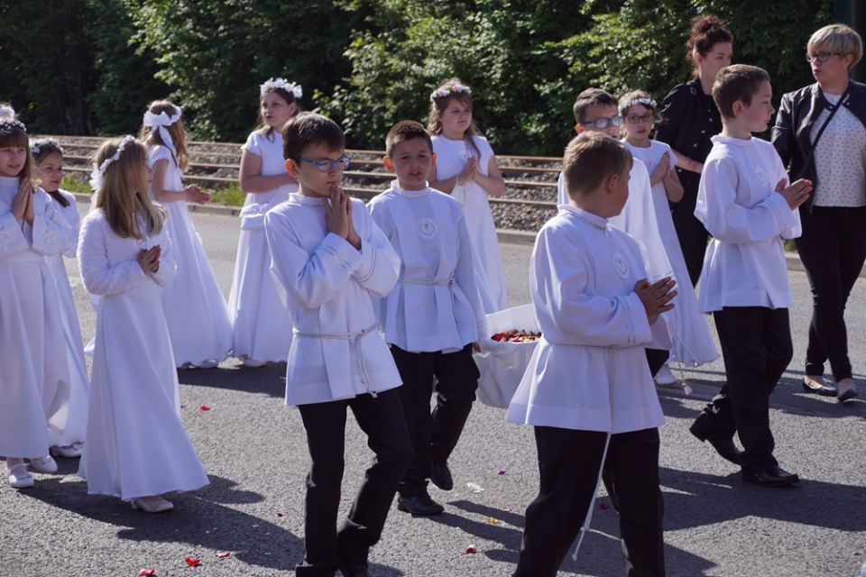 Świętochłowice: Tradycyjna procesja Bożego Ciała przeszła ulicami Lipin [ZDJĘCIA] - galeria
