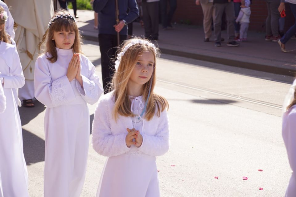 Świętochłowice: Tradycyjna procesja Bożego Ciała przeszła ulicami Lipin [ZDJĘCIA] - galeria