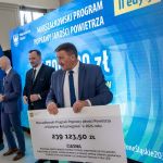 Kopiowanie i rozpowszechnianie zdjęć bez zgody autora zabronione. II edycja Marszałkowskiego Programu Poprawy Jakości Powietrza. Wręczono czeki na projekty - galeria
