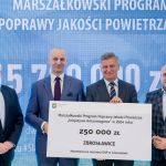 Kopiowanie i rozpowszechnianie zdjęć bez zgody autora zabronione. II edycja Marszałkowskiego Programu Poprawy Jakości Powietrza. Wręczono czeki na projekty - galeria