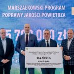 Kopiowanie i rozpowszechnianie zdjęć bez zgody autora zabronione. II edycja Marszałkowskiego Programu Poprawy Jakości Powietrza. Wręczono czeki na projekty - galeria