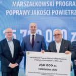 Kopiowanie i rozpowszechnianie zdjęć bez zgody autora zabronione. II edycja Marszałkowskiego Programu Poprawy Jakości Powietrza. Wręczono czeki na projekty - galeria