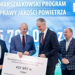 Kopiowanie i rozpowszechnianie zdjęć bez zgody autora zabronione. II edycja Marszałkowskiego Programu Poprawy Jakości Powietrza. Wręczono czeki na projekty - galeria