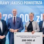 Kopiowanie i rozpowszechnianie zdjęć bez zgody autora zabronione. II edycja Marszałkowskiego Programu Poprawy Jakości Powietrza. Wręczono czeki na projekty - galeria