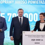 Kopiowanie i rozpowszechnianie zdjęć bez zgody autora zabronione. II edycja Marszałkowskiego Programu Poprawy Jakości Powietrza. Wręczono czeki na projekty - galeria