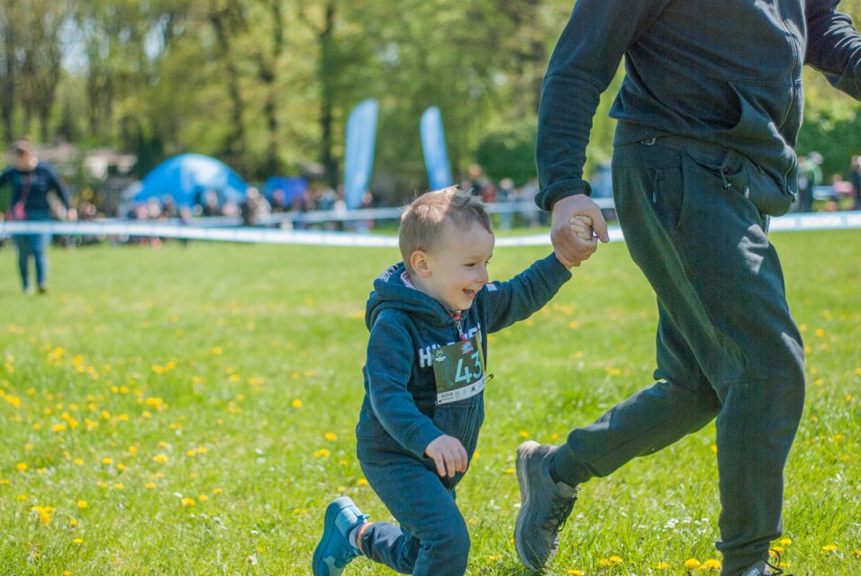 Festiwal Biegowy im. W. Korfantego - niedzielny bieg dla dzieci [FOTORELACJA] - galeria