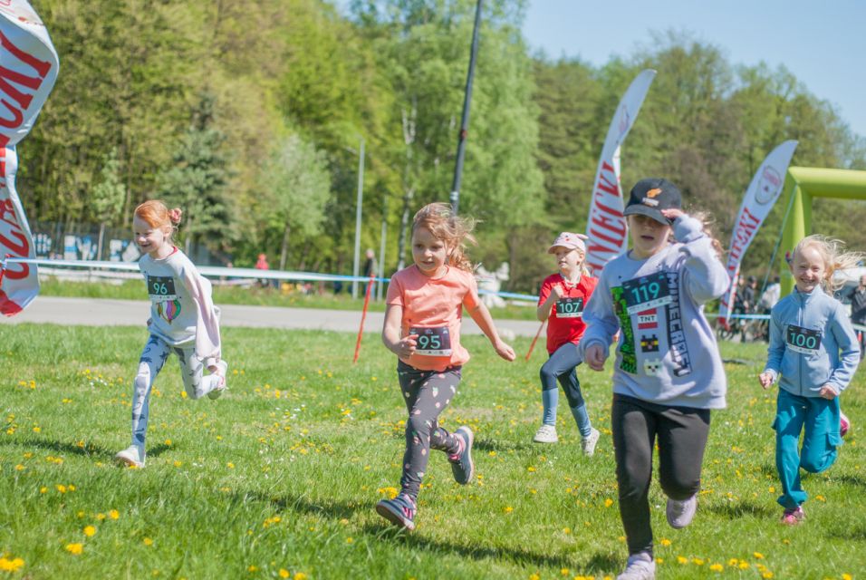 Festiwal Biegowy im. W. Korfantego - niedzielny bieg dla dzieci [FOTORELACJA] - galeria