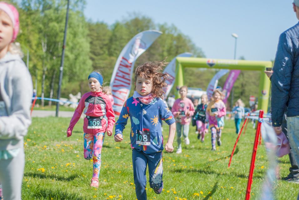 Festiwal Biegowy im. W. Korfantego - niedzielny bieg dla dzieci [FOTORELACJA] - galeria