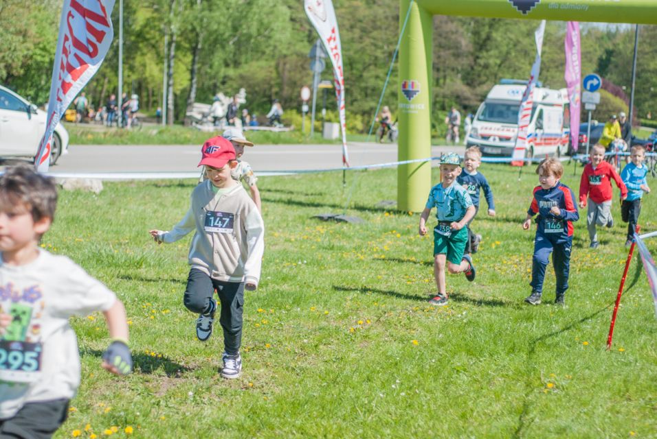 Festiwal Biegowy im. W. Korfantego - niedzielny bieg dla dzieci [FOTORELACJA] - galeria