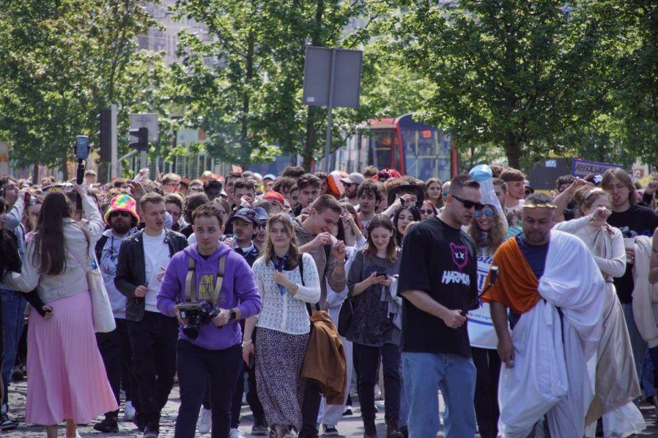 Studenci przejęli klucze do miasta! Ulicami Katowic przeszedł Wielki Korowód Studencki! - galeria