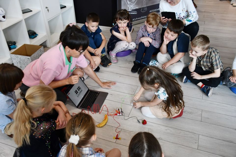 Innowacyjna przestrzeń edukacyjna – STEM Kindloteka – debiutuje w gliwickim Biblioforum - galeria