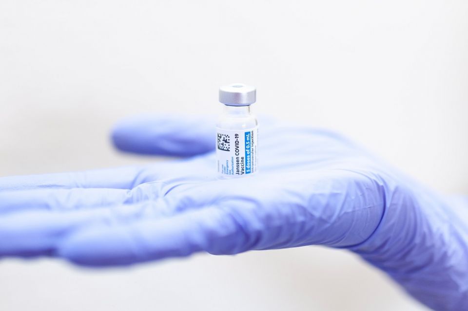 Kopiowanie i rozpowszechnianie zdjęć bez zgody autora zabronione. Jednodawkowa szczepionka Johnson&Johnson w hali gliwickiego lodowiska Tafla - galeria