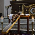 Wyjątkowa tradycja - Na Nikiszowcu odbyło się święcenie pokarmów w strojach ludowych! - galeria