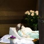 Wyjątkowa tradycja - Na Nikiszowcu odbyło się święcenie pokarmów w strojach ludowych! - galeria