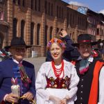 Wyjątkowa tradycja - Na Nikiszowcu odbyło się święcenie pokarmów w strojach ludowych! - galeria