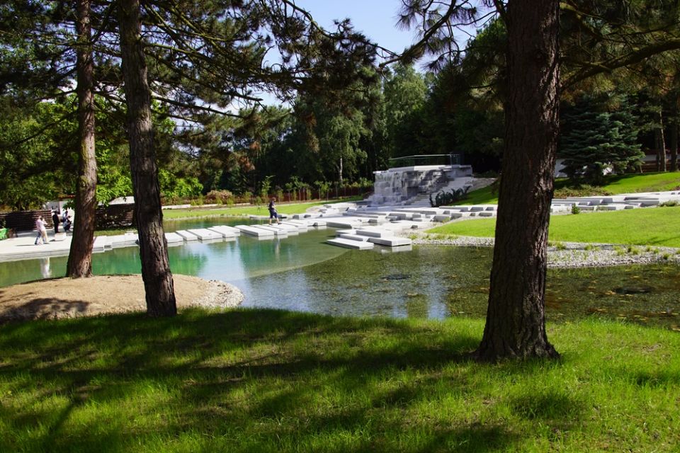 Park Śląski od 70 lat służy spacerowiczom, turystom czy uczestnikom imprez masowych - galeria