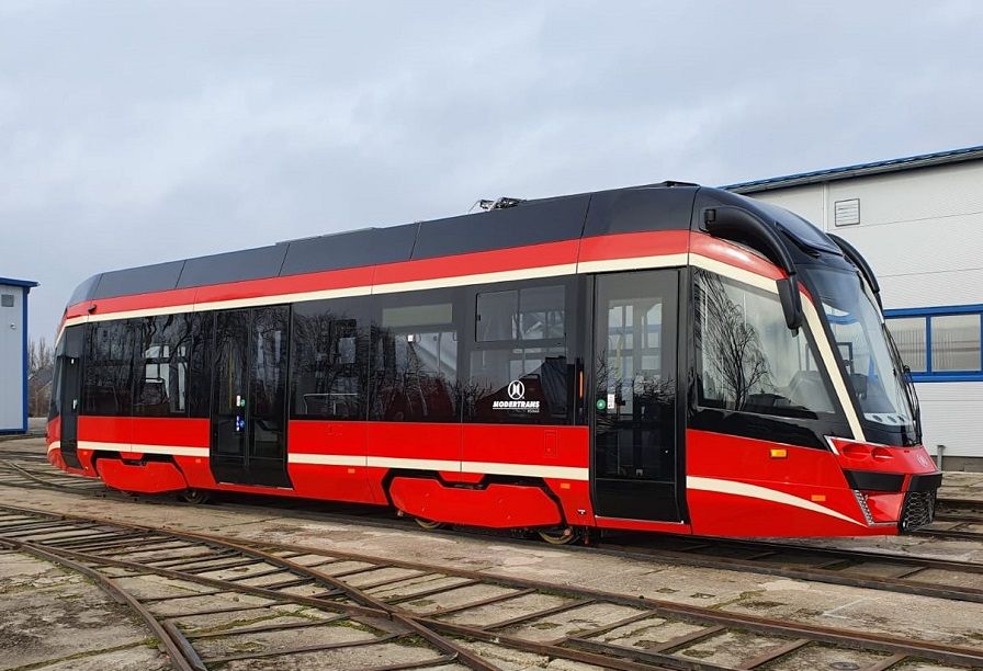 Kopiowanie i rozpowszechnianie zdjęć bez zgody autora zabronione. Nowy wagon Modertans dla Tramwajów Śląskich - galeria