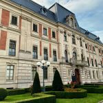 Kopiowanie i rozpowszechnianie zdjęć bez zgody autora zabronione. Park Zamkowy w Pszczynie idealny na jesienne spacery. Feeria barw zachęca do odwiedzin - galeria