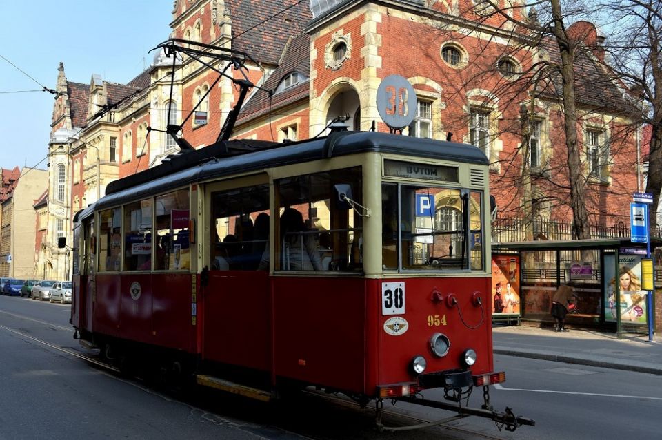 Bytom: W tym roku mija 38. rocznica uruchomienia jednej z najkrótszych linii tramwajowych w Europie - galeria