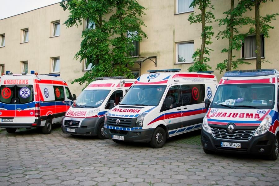 Dyrektor wojewódzkiego pogotowia odwołany wbrew decyzji radnych miejskich Dąbrowy Górniczej - galeria