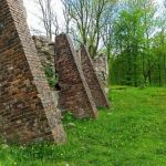 Kopiowanie i rozpowszechnianie zdjęć bez zgody autora zabronione. Zamek Rudzki i dom Karola Goduli: Odpoczynek na łonie natury z historią w tle - galeria