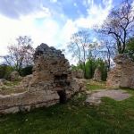 Kopiowanie i rozpowszechnianie zdjęć bez zgody autora zabronione. Zamek Rudzki i dom Karola Goduli: Odpoczynek na łonie natury z historią w tle - galeria