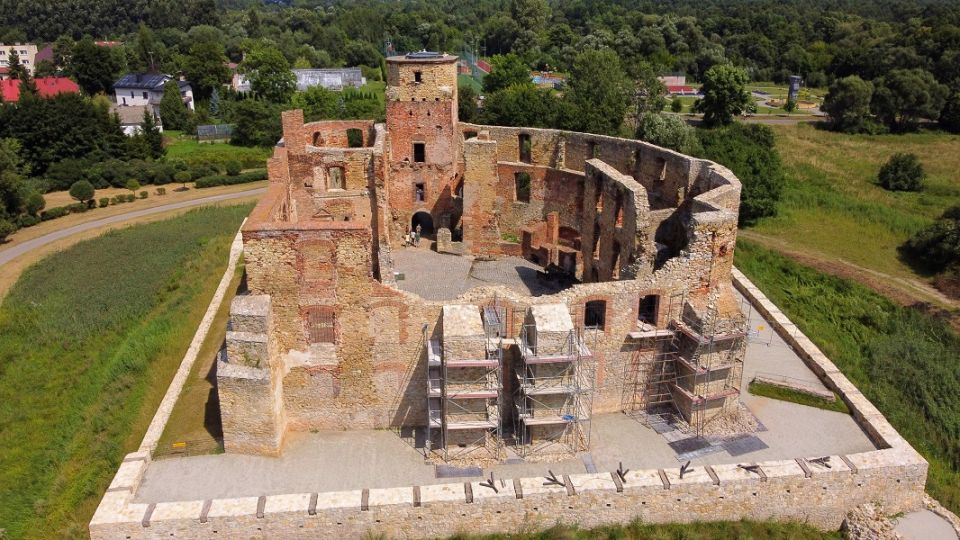 Kopiowanie i rozpowszechnianie zdjęć bez zgody autora zabronione. Zamek w Siewierzu, czyli żywa lekcja historii - galeria