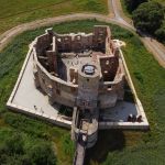 Kopiowanie i rozpowszechnianie zdjęć bez zgody autora zabronione. Zamek w Siewierzu, czyli żywa lekcja historii - galeria