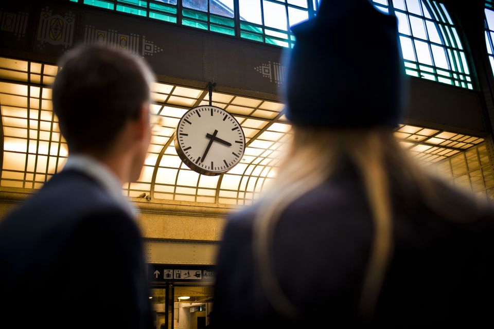 Kopiowanie i rozpowszechnianie zdjęć bez zgody autora zabronione. Zmiana czasu na letni, a podróże koleją - galeria